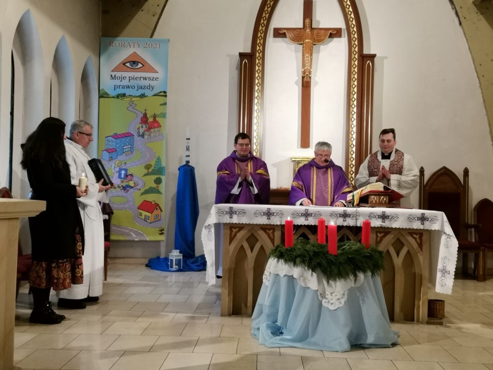 komunia-uczestnictwo-misja-rozpoczecie-synodu-w-parafii