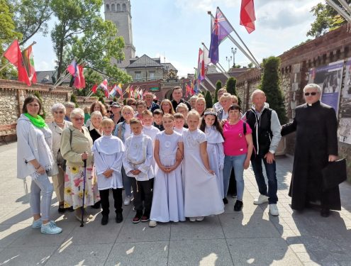 dzieci-pierwszokomunijny-pielgrzymowaly-na-jasna-gore